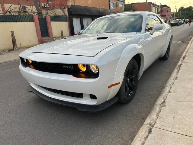 Venda DODGE CHARGER V6 RECÉM DO DUBAI SÉRIE NOVA
