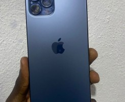 A venda Iphone 12 pro 128gb