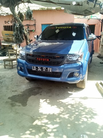 TOYOTA HILUX 2KD-4 SÉRIE F