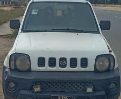 A venda SUZUKI JIMMY SÉRIE LDN