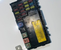 A venda Caixa de fusível de Kia Rio