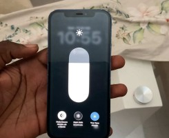 A venda IPhone 12 (Normal)