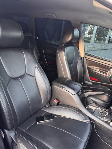 Venda Sangyong Rexton impecável