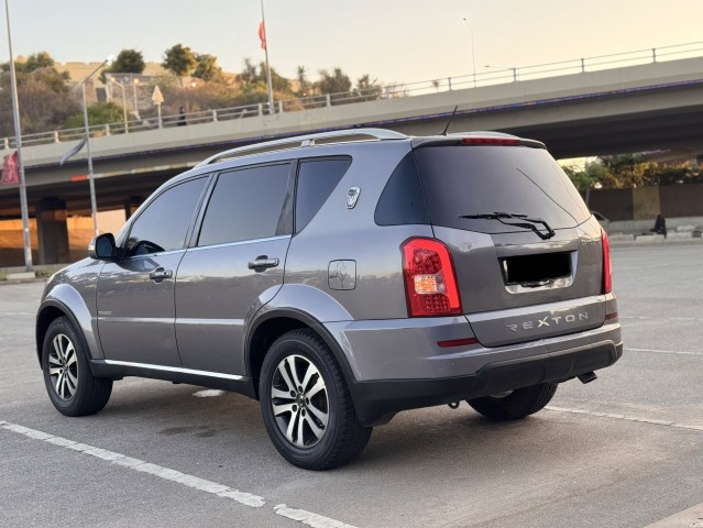 Venda Sangyong Rexton impecável