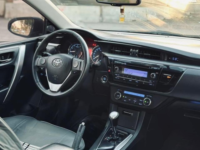 Venda TOYOTA COROLLA