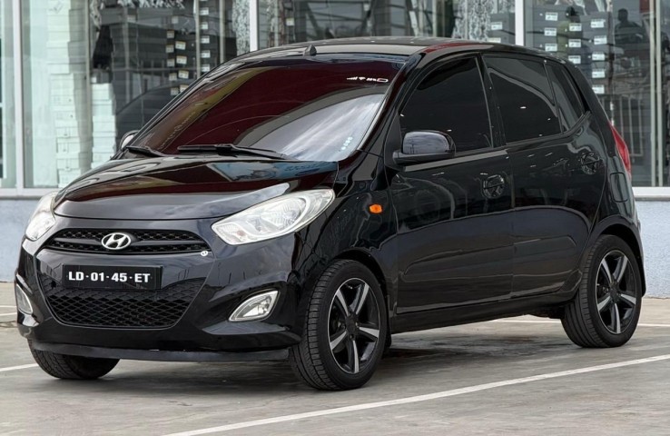 Venda HYUNDAI i10 1.2