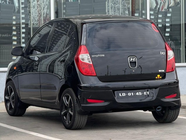 Venda HYUNDAI i10 1.2