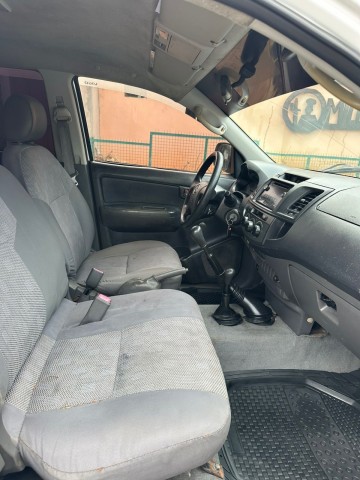 Venda TOYOTA HILUX
