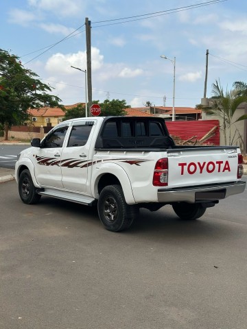 Venda TOYOTA HILUX
