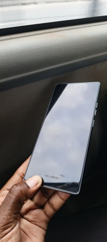 Venda Tecno Camon 40