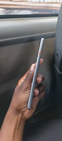 Venda Tecno Camon 40