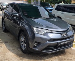 A venda TOYOTA RAV4