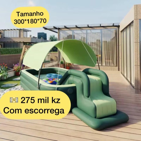 Piscina inflável com escorrega + cobertura