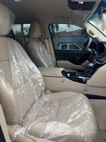 Venda TOYOTA LAND CRUISER GXR LC300 2025 TWIN TURBO