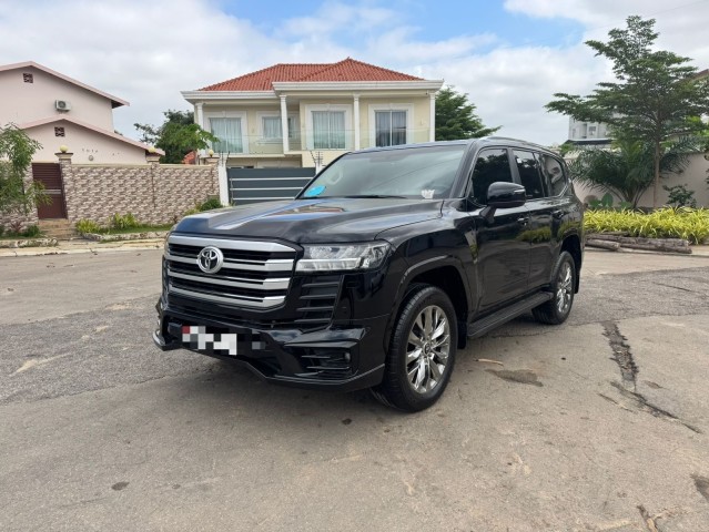 Venda TOYOTA LAND CRUISER GXR LC300 2025 TWIN TURBO