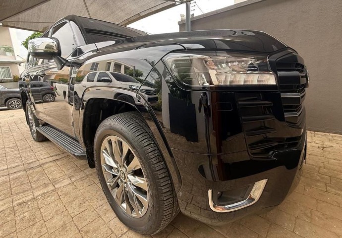 Venda TOYOTA LAND CRUISER VX.R | TWIN TURBO