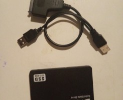 A venda Disco rígido SSD 256Gb+ cabo SATA