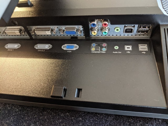 Venda Monitor LCD Dell U2410 24"