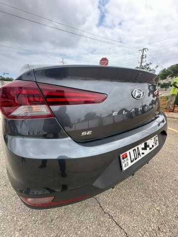 Venda HYUNDAI ELANTRA DOS NOVO MODELO (936539125)