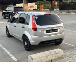 A venda Ford figo impecável