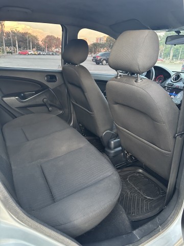 Venda Ford figo impecável