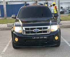 A venda Ford escape impecável