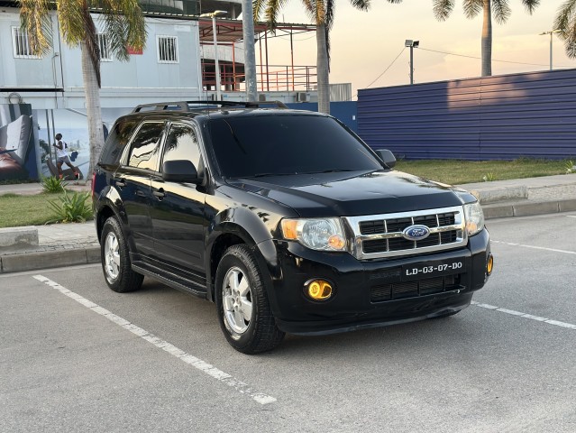 Venda Ford escape impecável