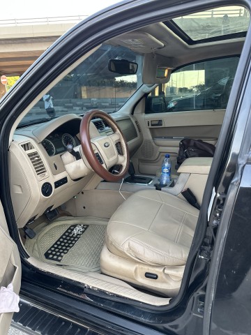 Venda Ford escape impecável