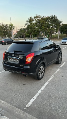 Venda Sangyong korando gasolina