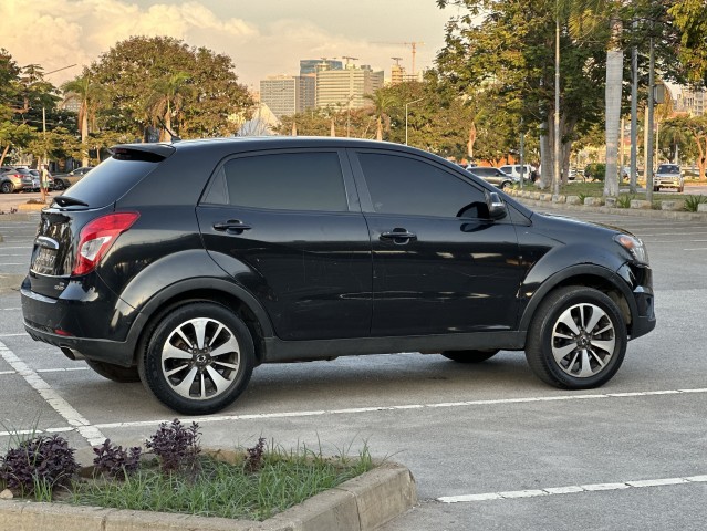 Venda Sangyong korando gasolina