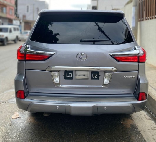 Venda LEXUS LX570
