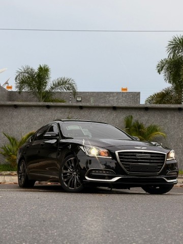 Venda Viatura Genesis G8 à Venda Corra!