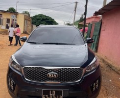 A venda Kia Sorento limpo