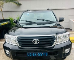 Comprar TOYOTA LAND CRUISXER (GXR)