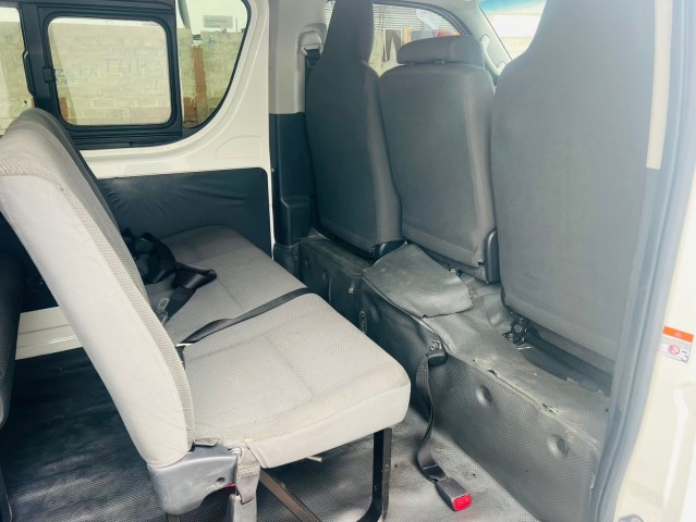Venda TOYOTA HIACE