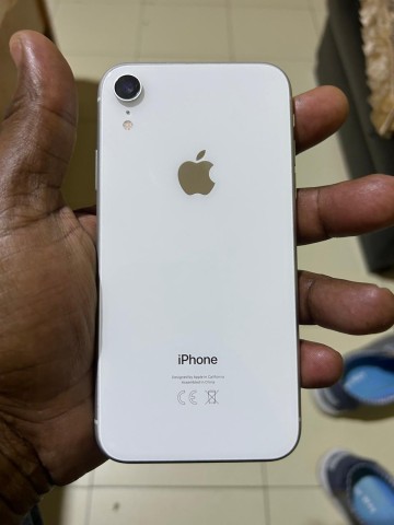 Venda Iphone XR 64 GB cor branco