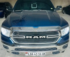 A venda RAM | BIGHORN 1500 (V8)