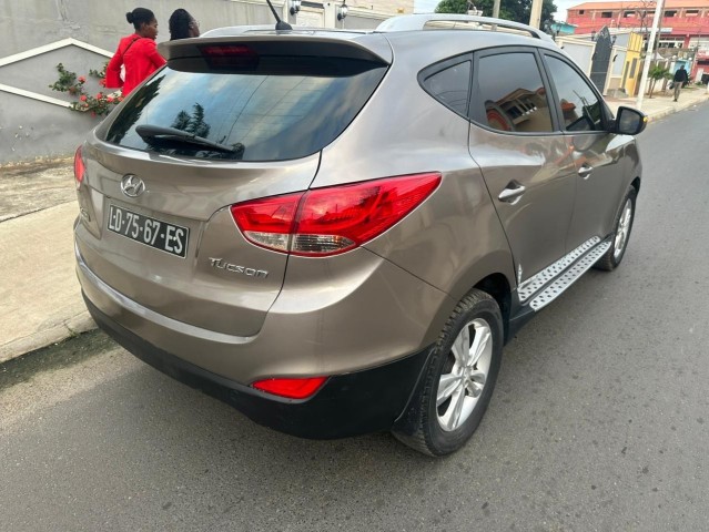 Venda HYUNDAI TUCSON FULL OPTION LIMPO SÉRIE ES
