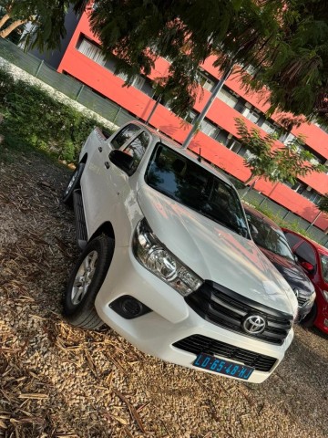 Venda TOYOTA HILUX JOÃO LOURENÇO SÉRIE H