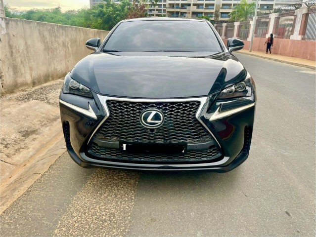Venda LEXUS NX200