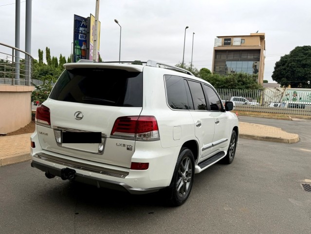Venda LEXUS LX570s