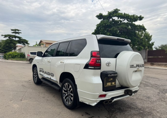 Venda TOYOTA PRADO VX.L 70th Anniversary