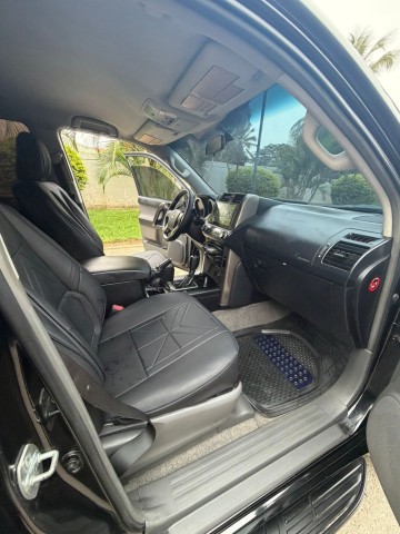 Venda TOYOTA LAND CRUISER PRADO TX