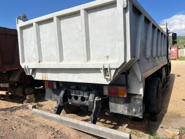 Venda Camião Hyundai Basculante Motor e caixa impecáveis quase novo