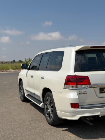 Venda TOYOTA LAND CRUISER (VXR) | GRAND TOURING