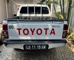 A venda TOYOTA HILUX