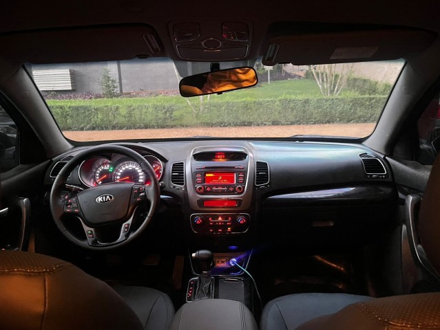 Venda KIA SORENTO LIMPO FULL OPTION