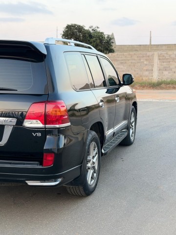 Venda TOYOTA LAND CRUISER VX.R V8
