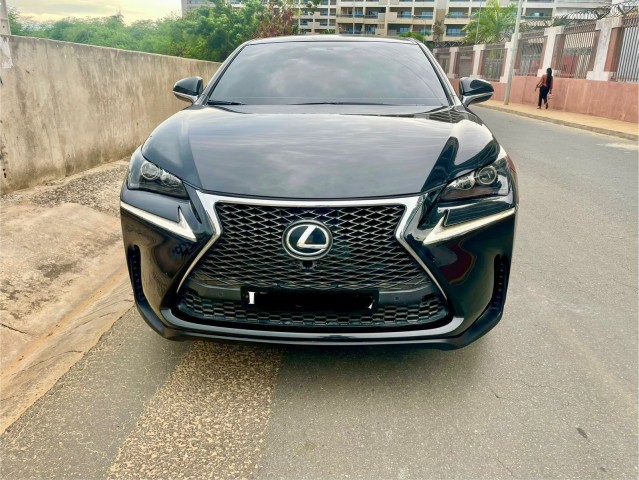 Venda LEXUS NX200