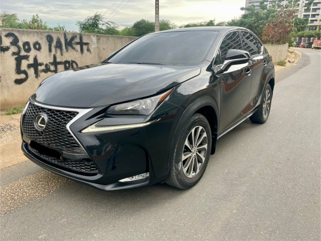 Venda LEXUS NX200